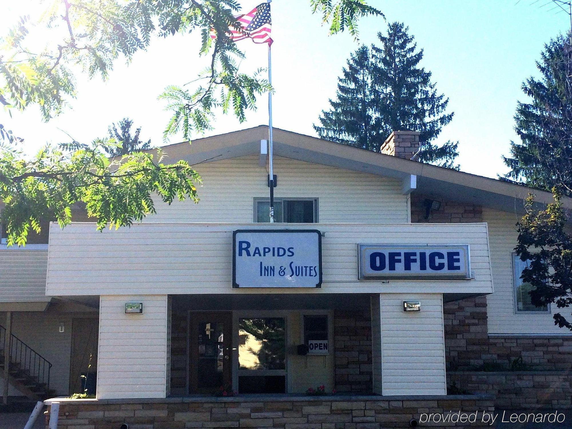 Rapids Inn & Suites Wisconsin Rapids Bagian luar foto